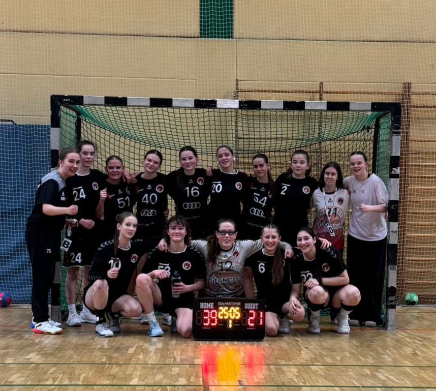 Gruppenfoto: weiblich A- Jugend