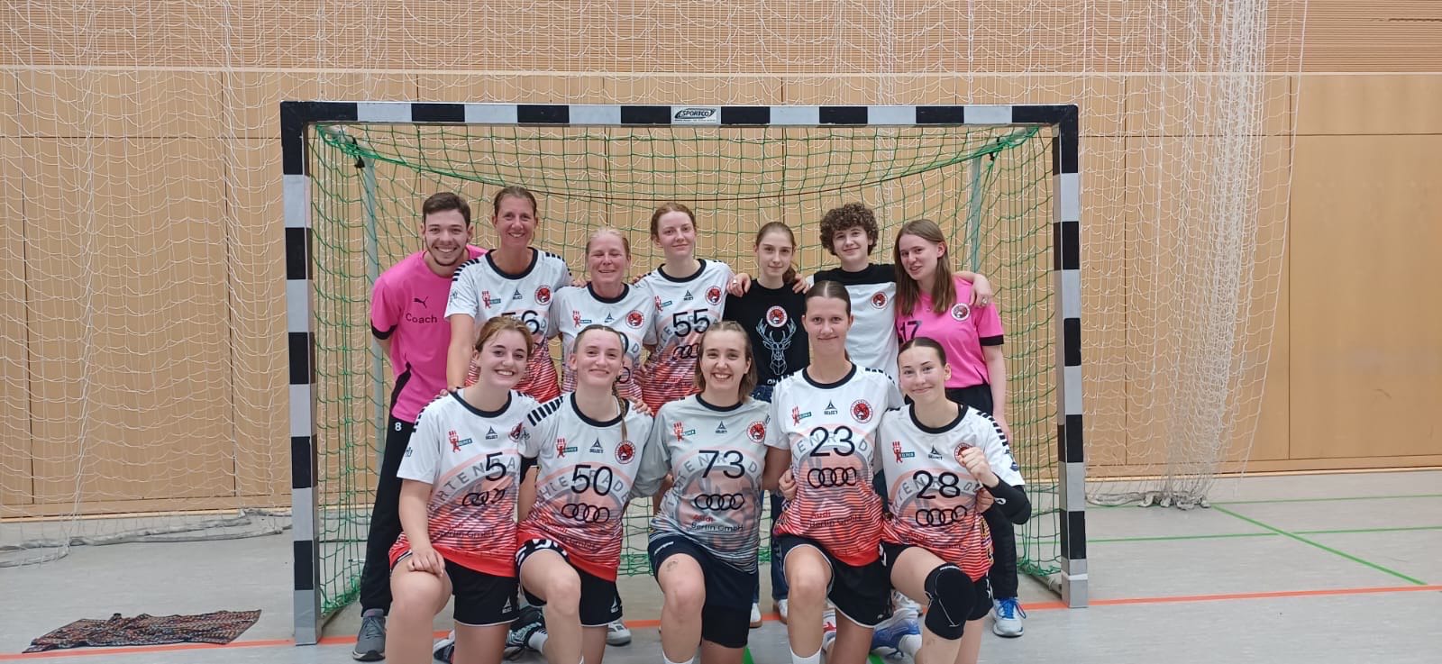 Gruppenfoto: 3. Frauen